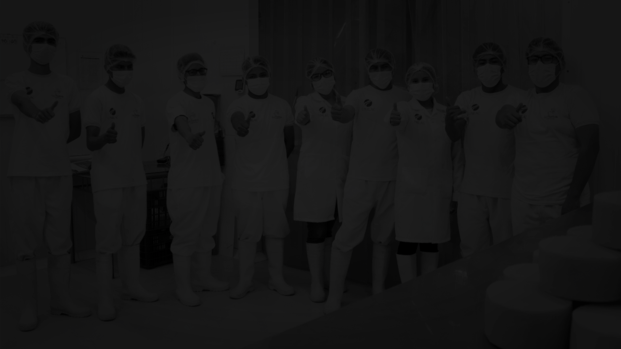 Equipo de UNILAC en una fotografía del brochure corporativo